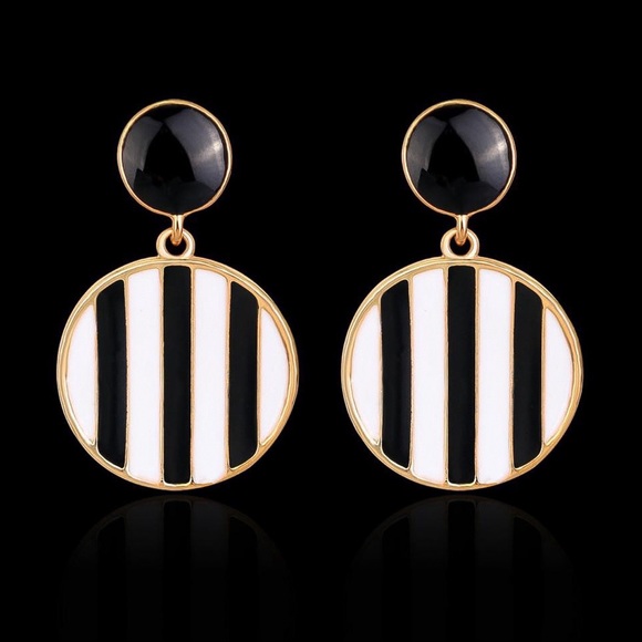 Black/White Lacquered & Gold Drop Earrings - Picture 2 of 7